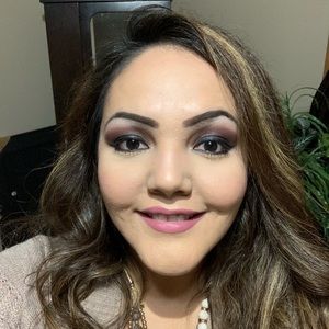 Meet your Posher, Liliana